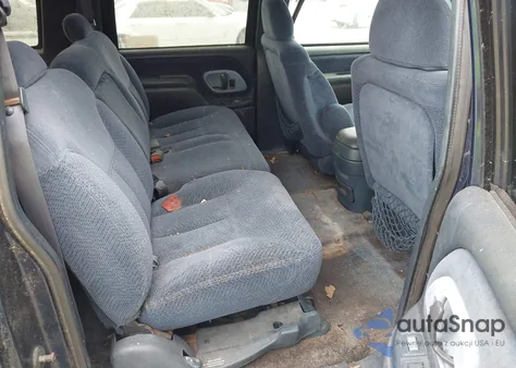 1995 Chevrolet Suburban C1500 from USA, damaged, VIN 3GNEC16K5SG112827